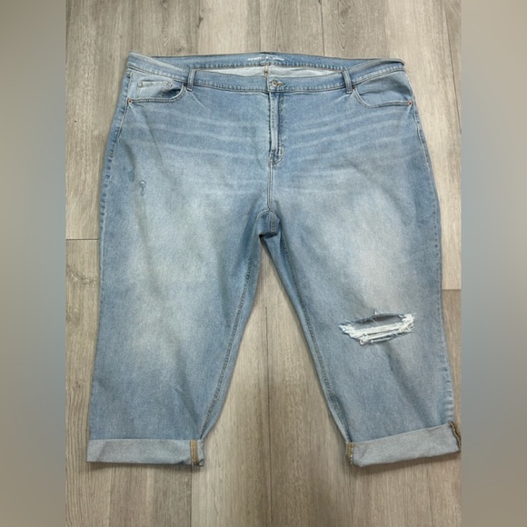 Old Navy Women’s Plus Size Boyfriend Cuffed Distressed Jeans Size 28 - Picture 1 of 7